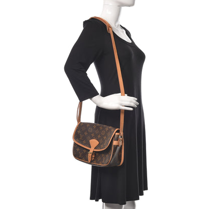 Louis Vuitton Monogram Sologne 2 of 9