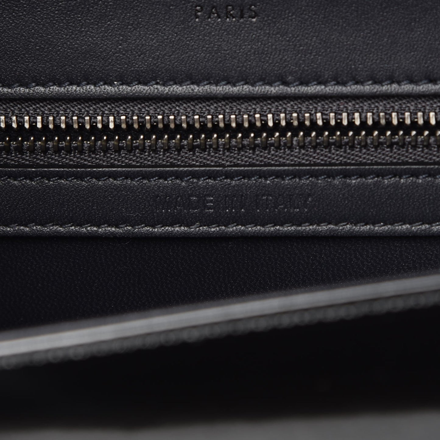 Metallic Patent Micro-Cannage Medium Diorama Flap Bag Graphite