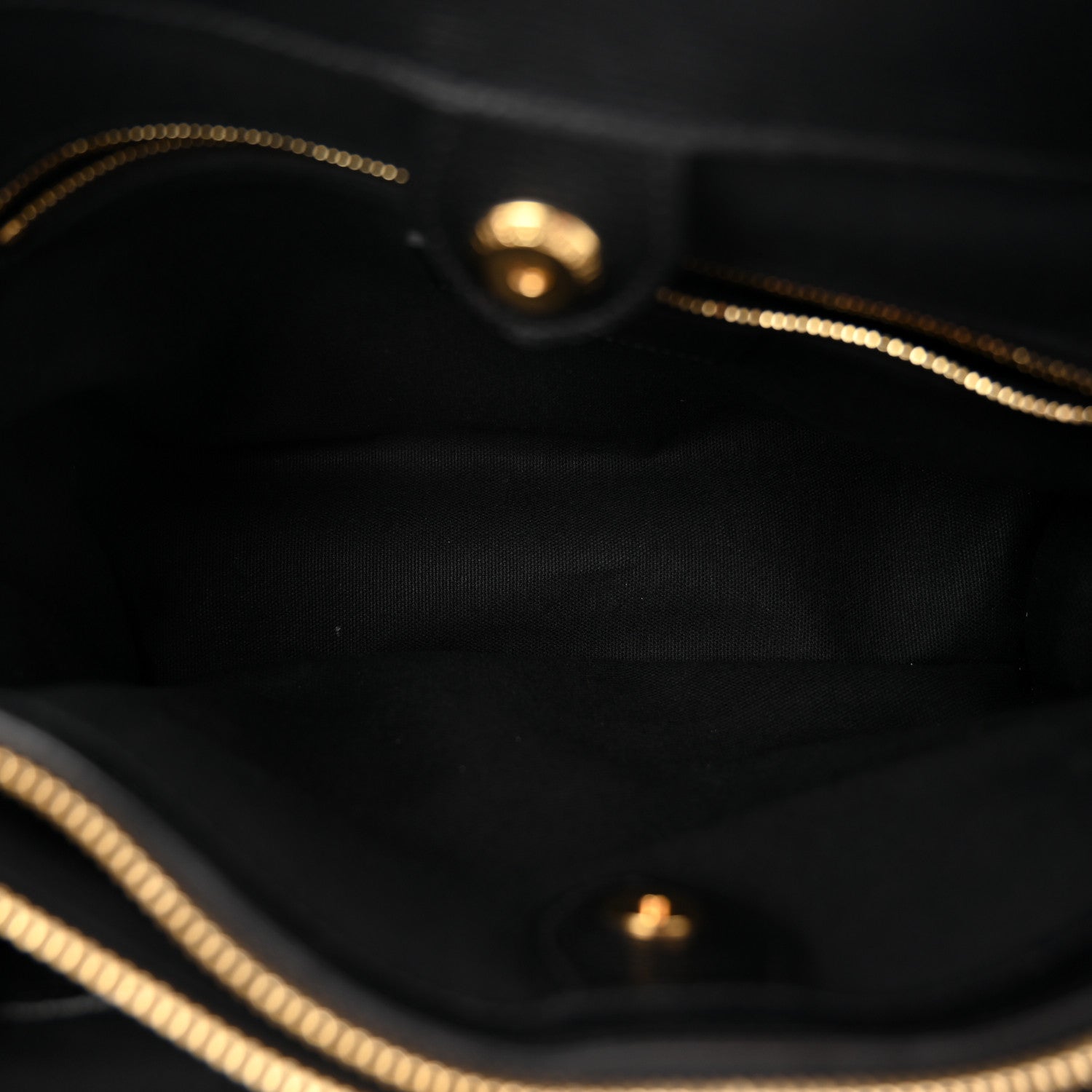 Burberry House Check Grainy Calfskin Medium Banner Tote Black 5 of 10