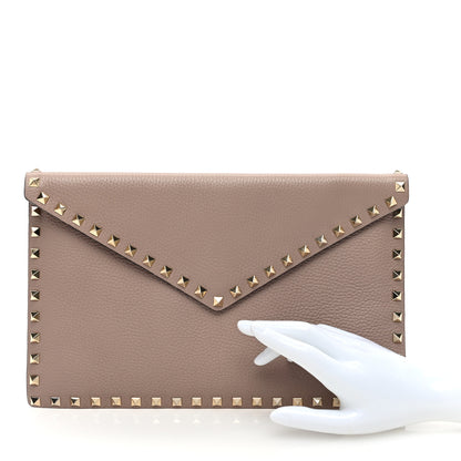 Valentino Garavani Pebbled Calfskin Large Rockstud Envelope Clutch Poudre 2 of 8