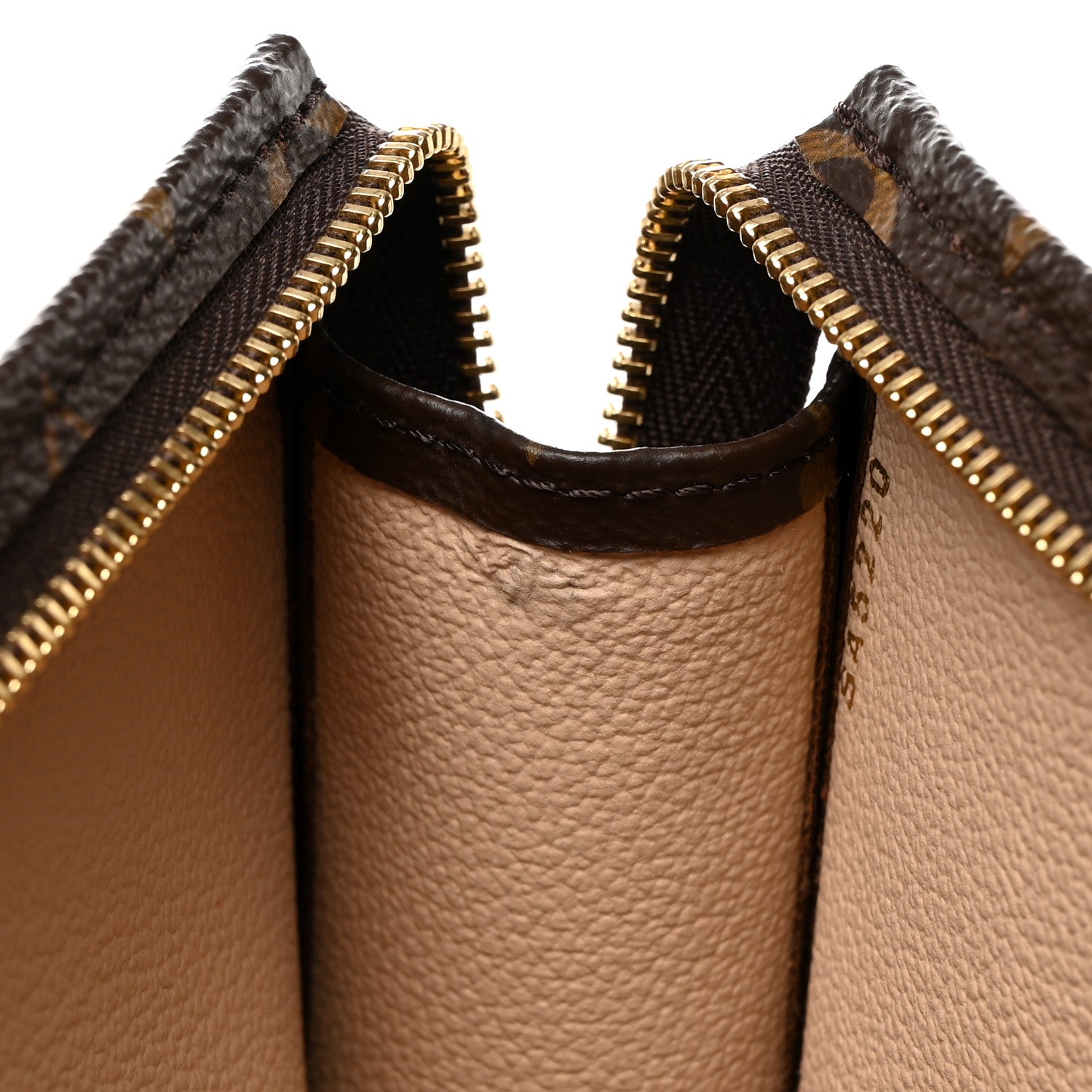 Louis Vuitton Monogram Toiletry Pouch 26 8 of 9