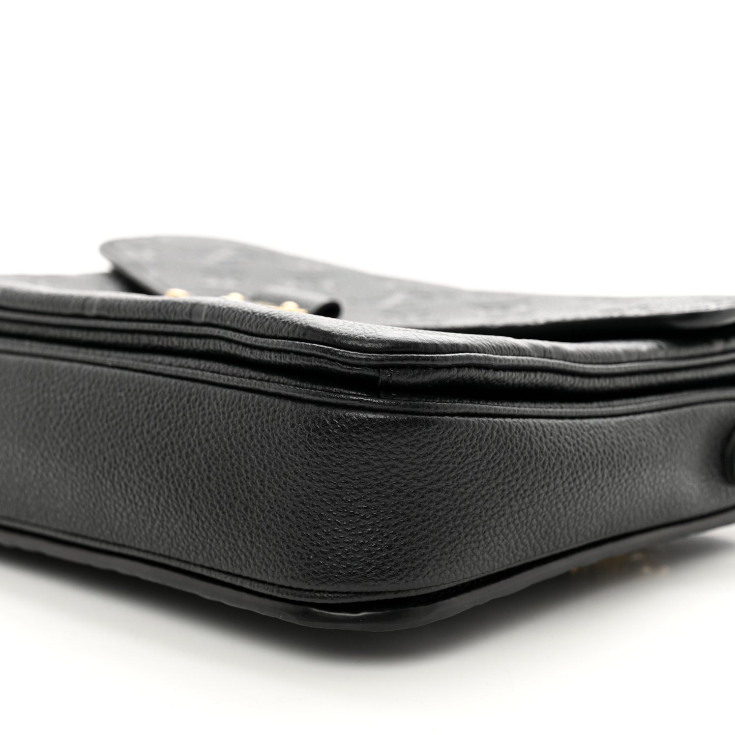LOUIS VUITTON Empreinte Pochette Metis Black