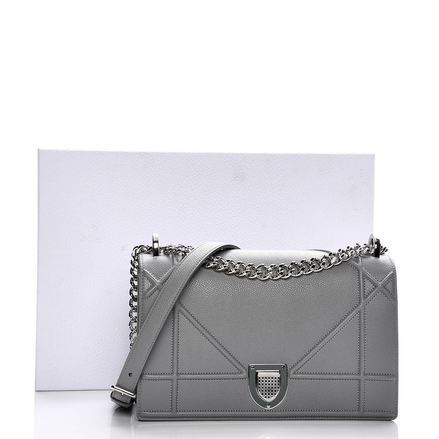 Grained Calfskin Medium Diorama Flap Bag Gris