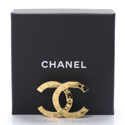 Chanel Metal Paris Button CC Large Brooch Gold 5 of 5
