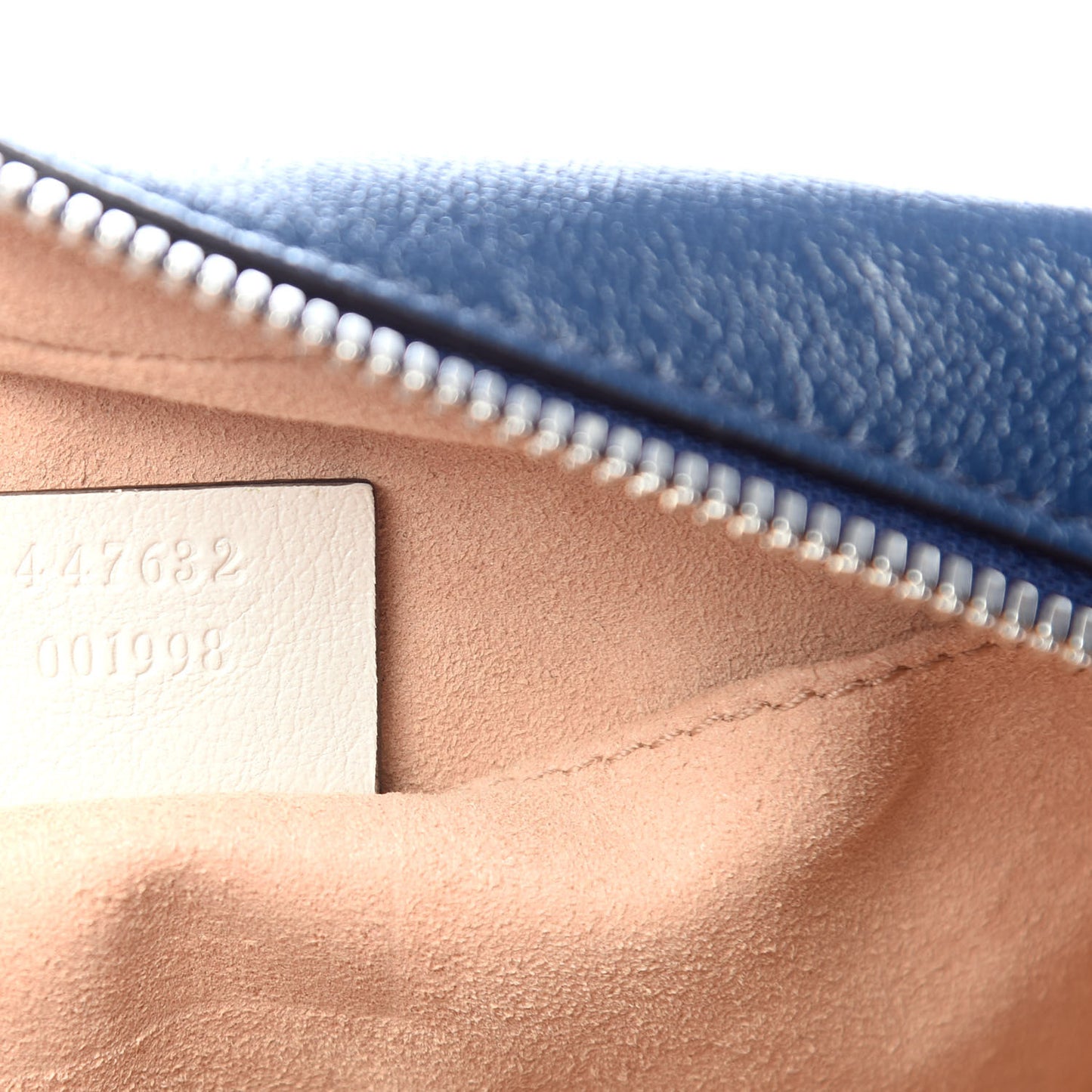Vintage Effect Calfskin Matelasse Diagonal Small Torchon GG Marmont Chain Shoulder Bag Blue Agata Mystic White