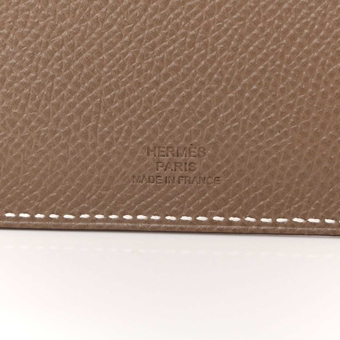 Epsom Tarmac PM Passport Holder Etoupe