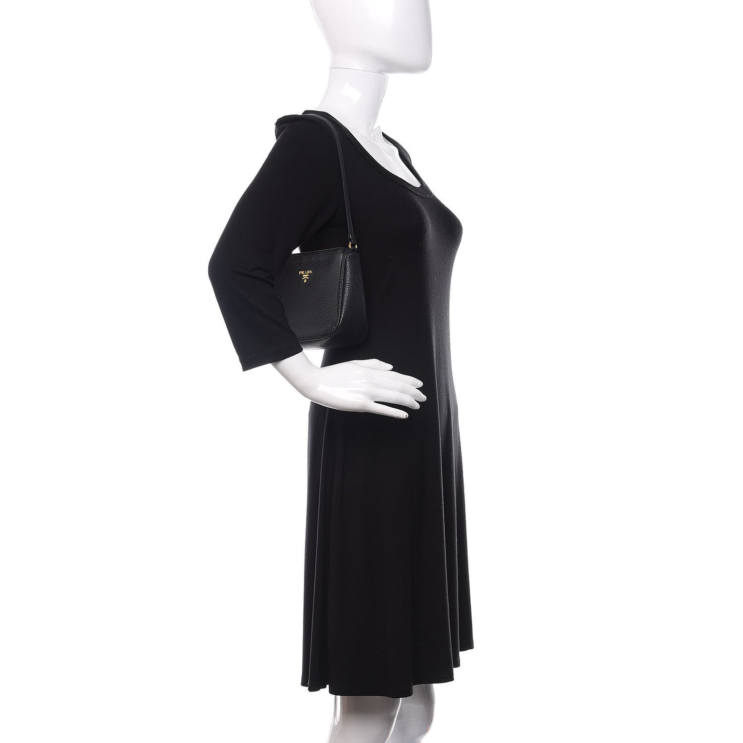 Vitello Daino Pochette Bag Black
