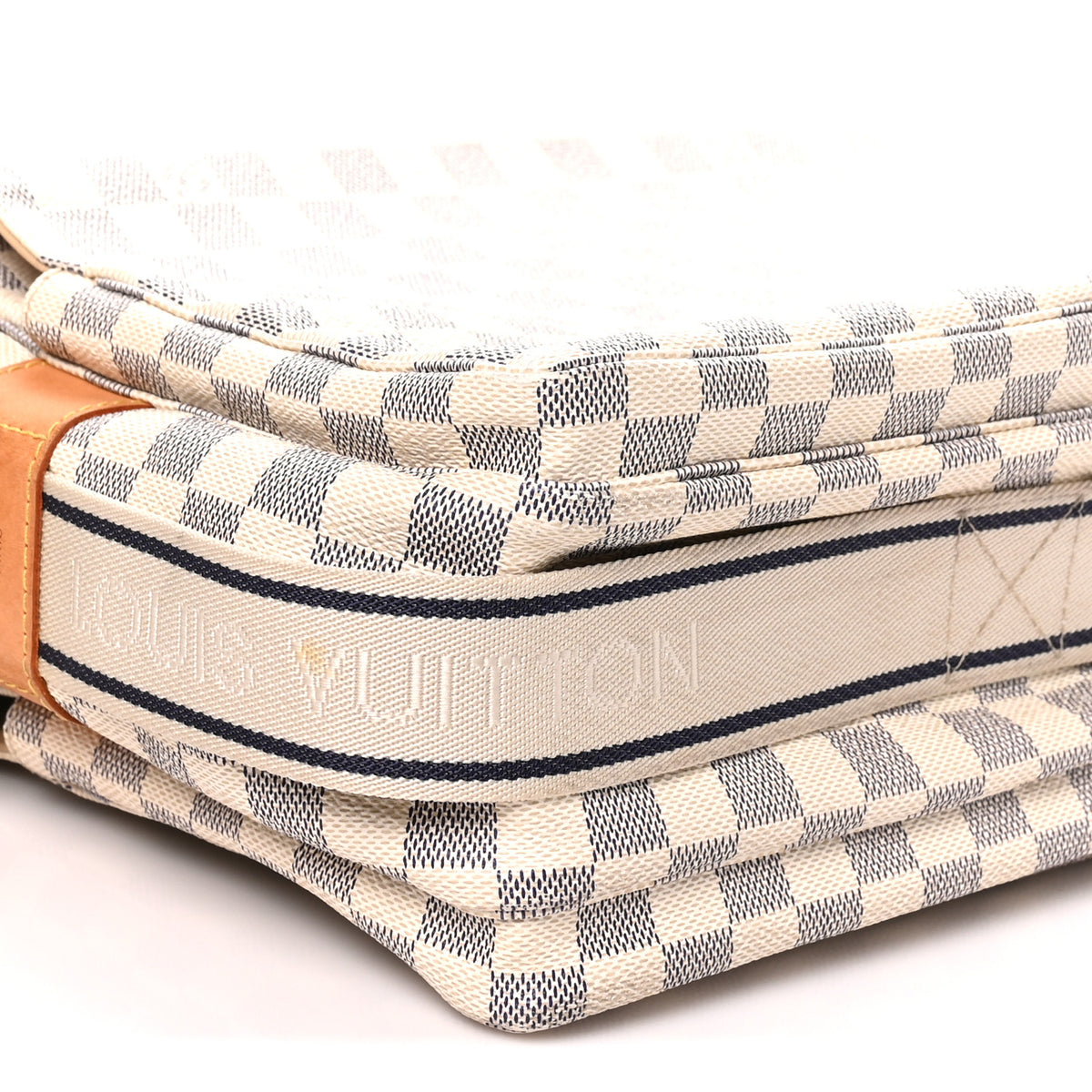 Louis Vuitton Damier Azur Naviglio 8 of 9