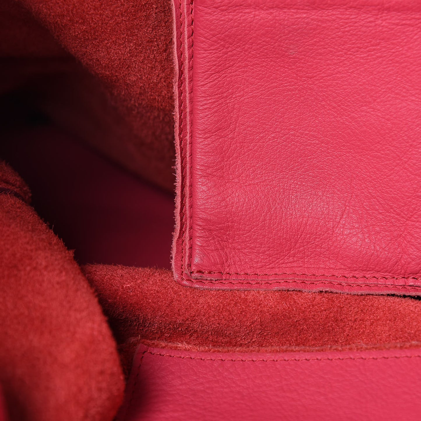Veau Papier A4 Zip Around Tote Rouge Grenade