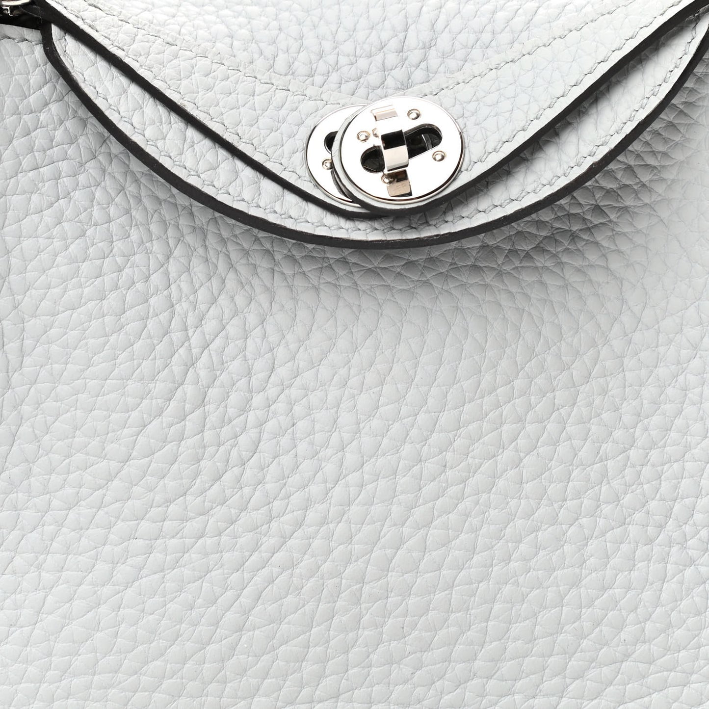 Taurillon Clemence Mini Lindy 20 Bleu Pale
