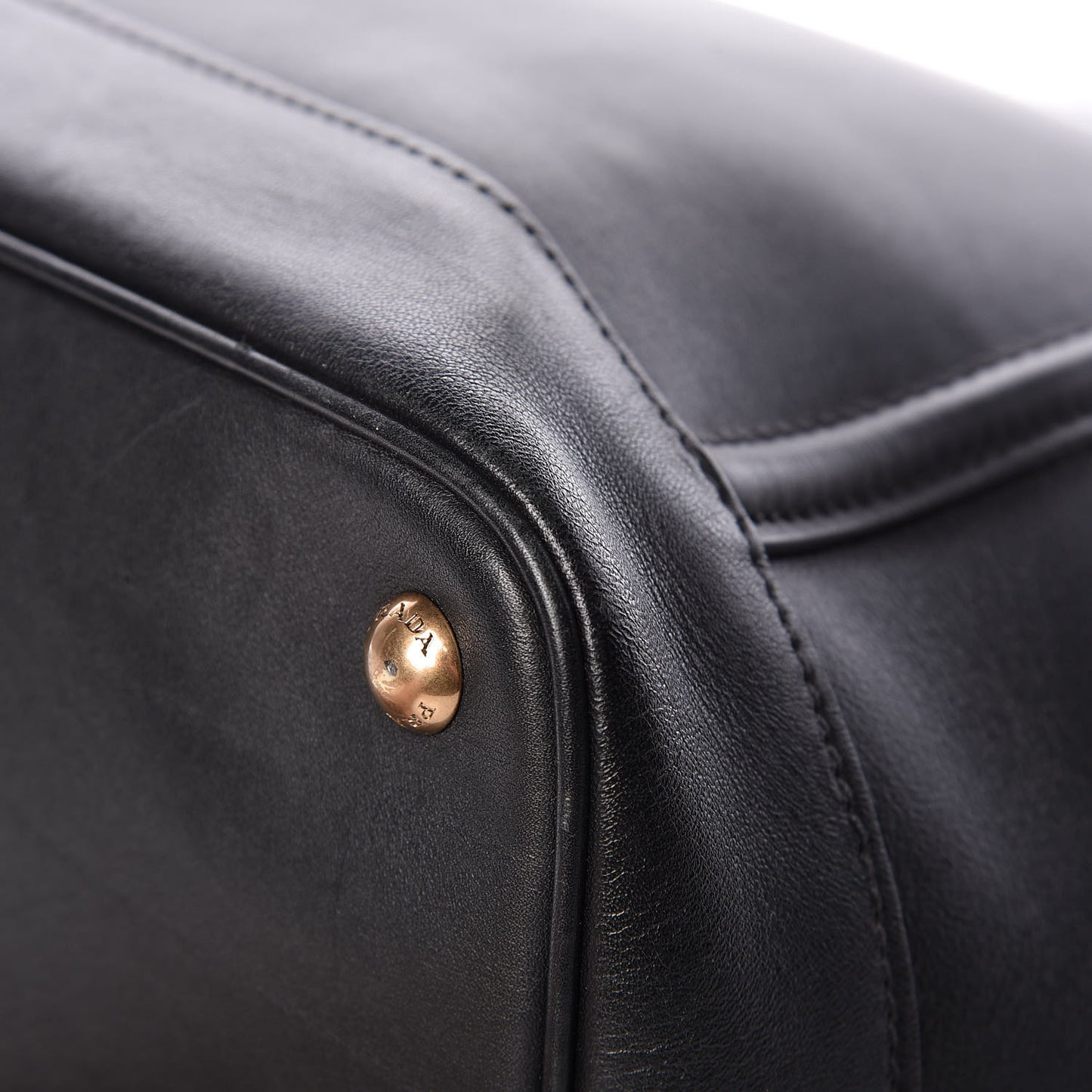 City Calfskin Tote Black