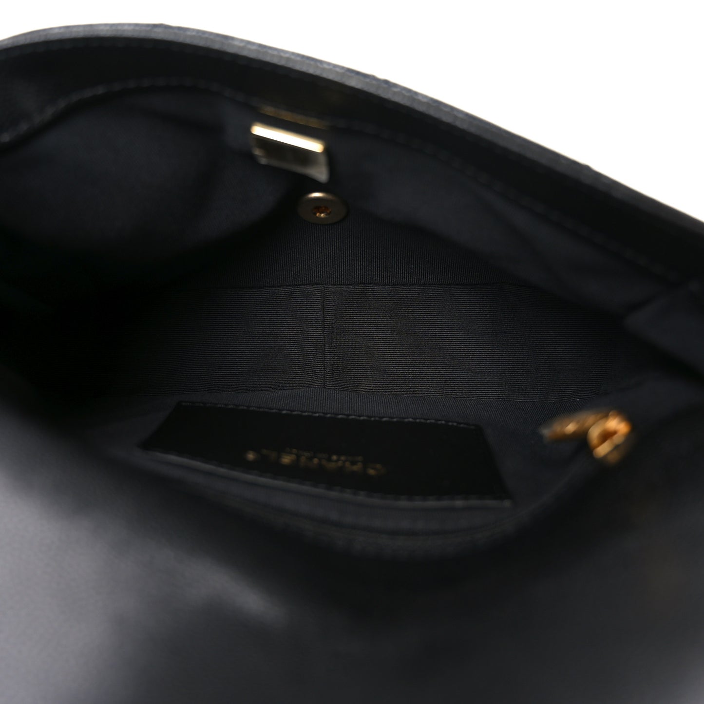 Caviar Quilted Chain Messenger Flap Bag Black