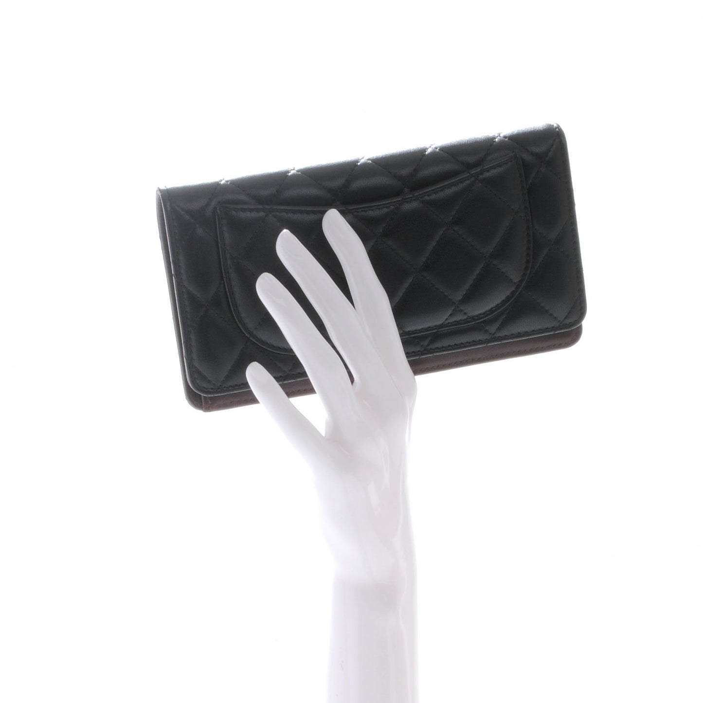Lambskin Quilted Yen Wallet Black