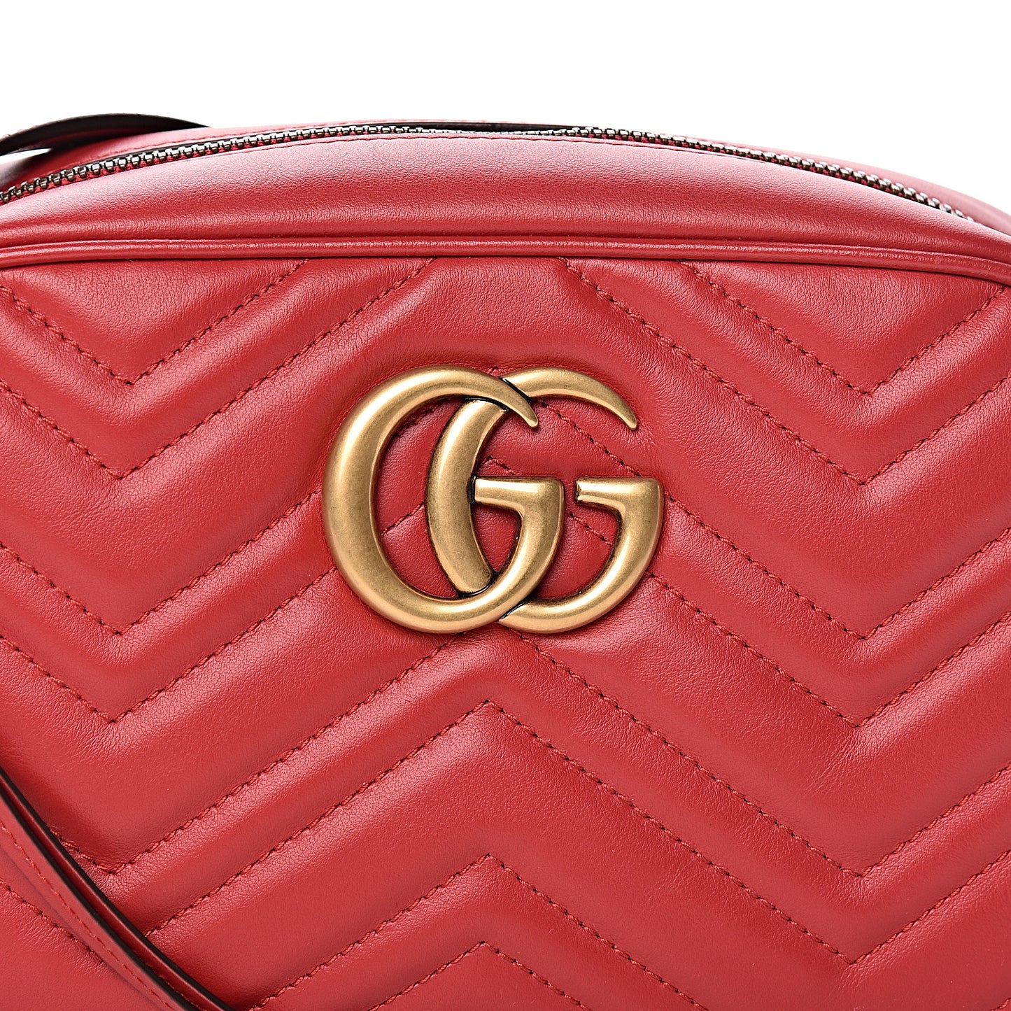 Calfskin Matelasse Small GG Marmont Chain Shoulder Bag Hibiscus Red