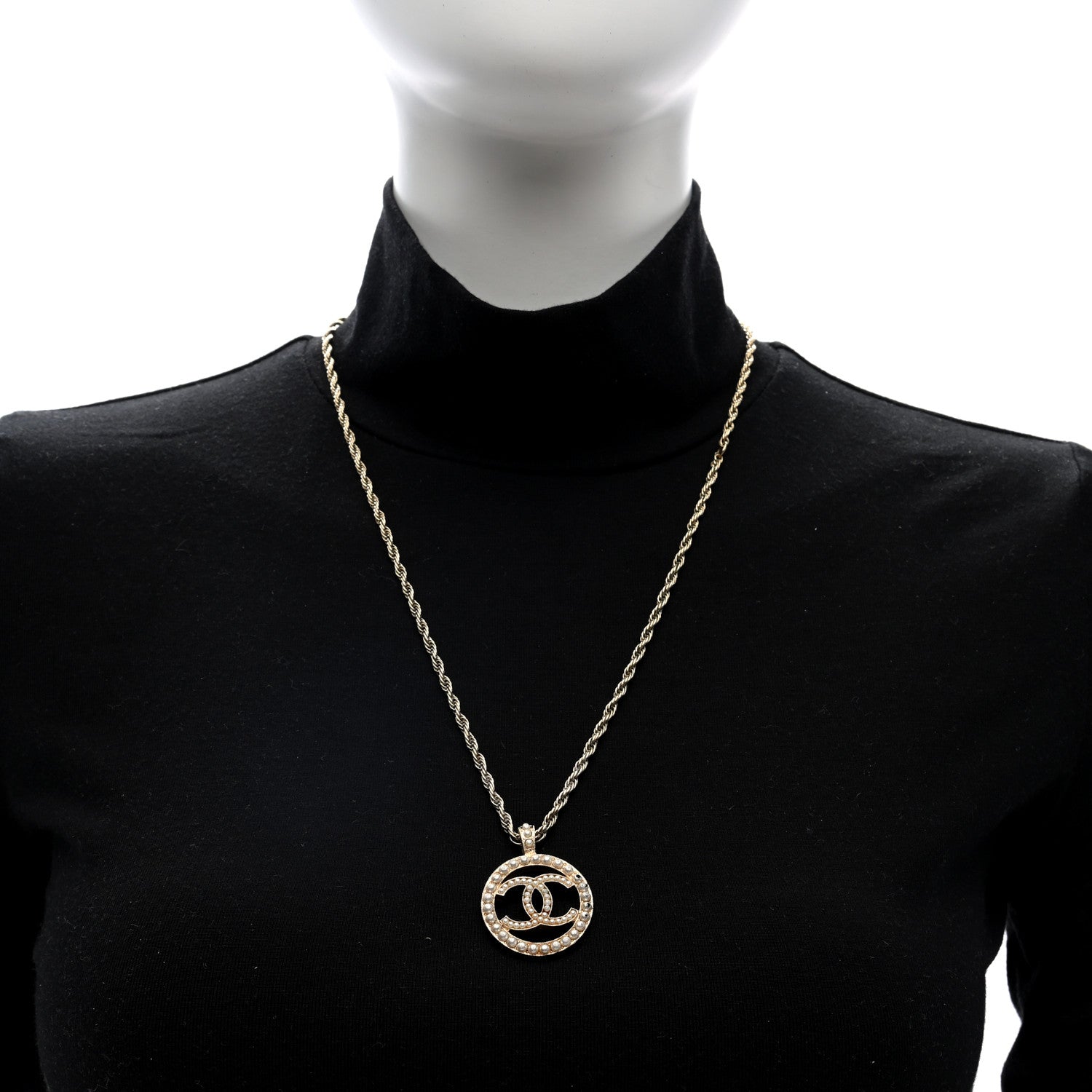 Chanel Pearl CC Round Pendant Necklace Gold 2 of 5