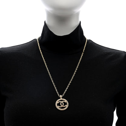 Chanel Pearl CC Round Pendant Necklace Gold 2 of 5