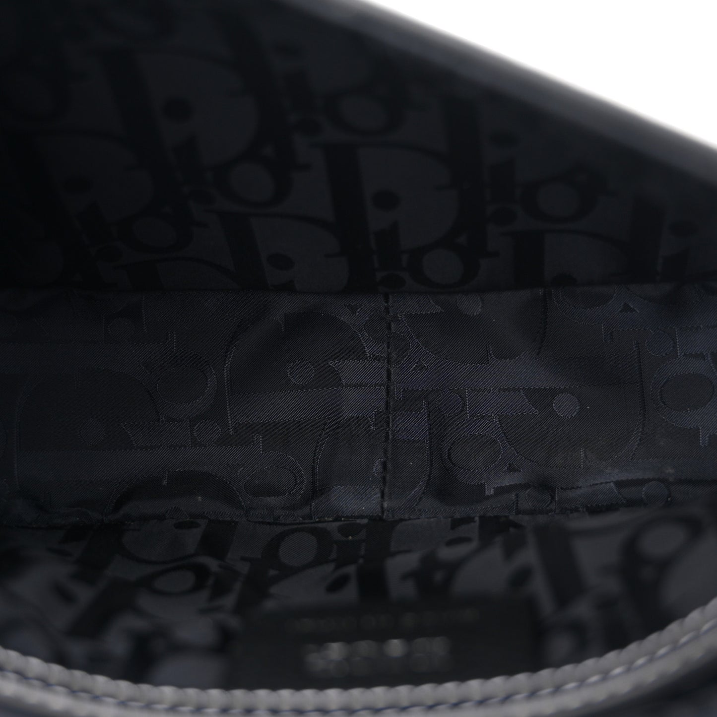 Grained Calfskin Saddle Messenger Bag With Strap Black
