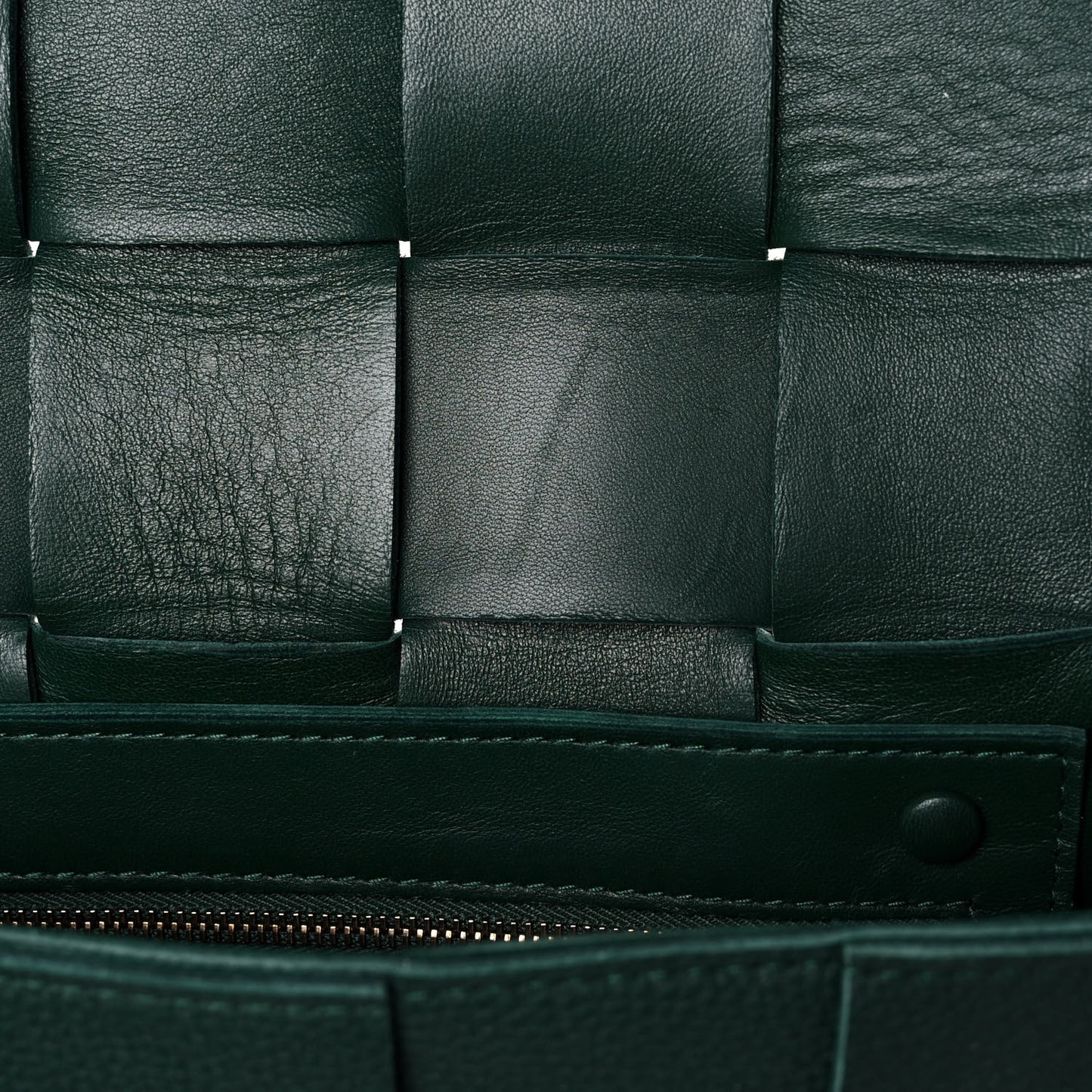 Grained Calfskin Maxi Intrecciato Cassette Crossbody Bag Raintree Green