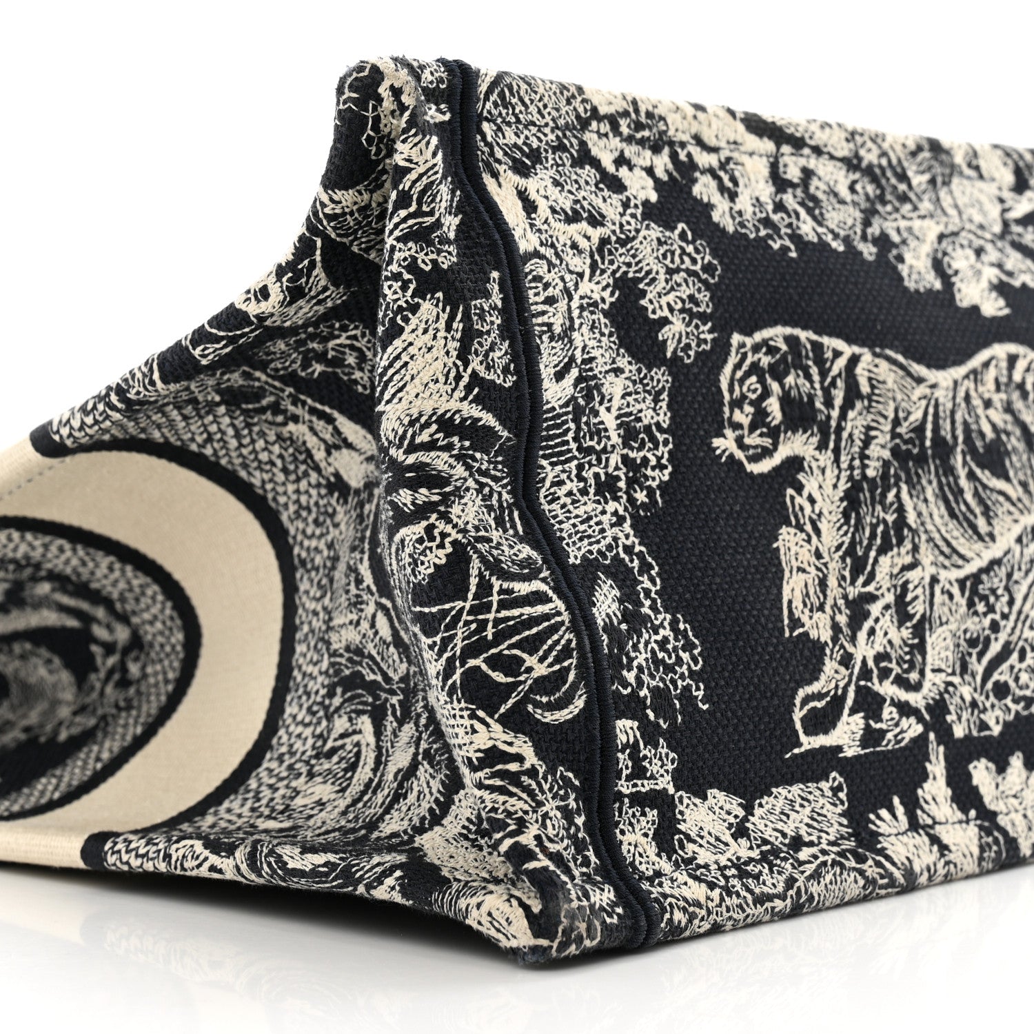 Christian Dior Canvas Embroidered Medium Dioriviera Toile De Jouy Reverse Book Tote Blue 9 of 15