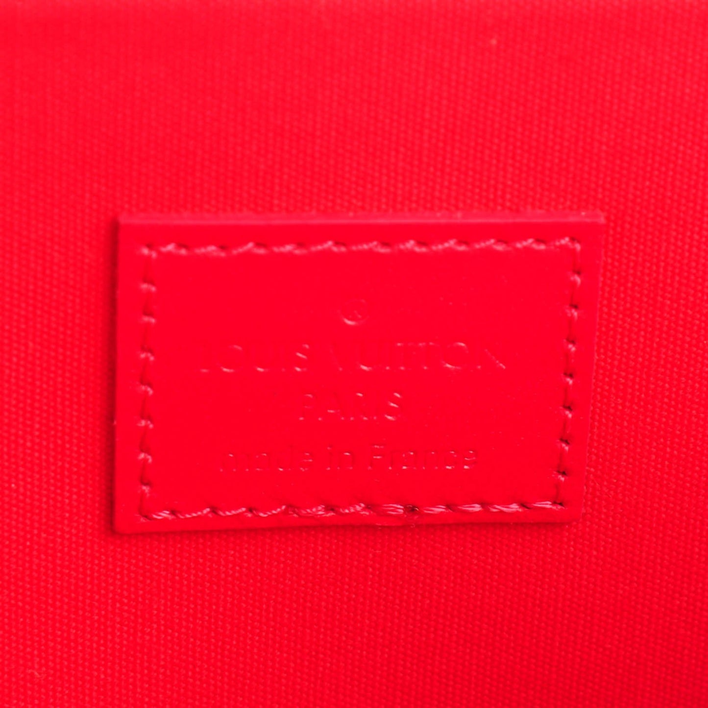 Vernis Felicie Pochette Chain Wallet Hot Pink