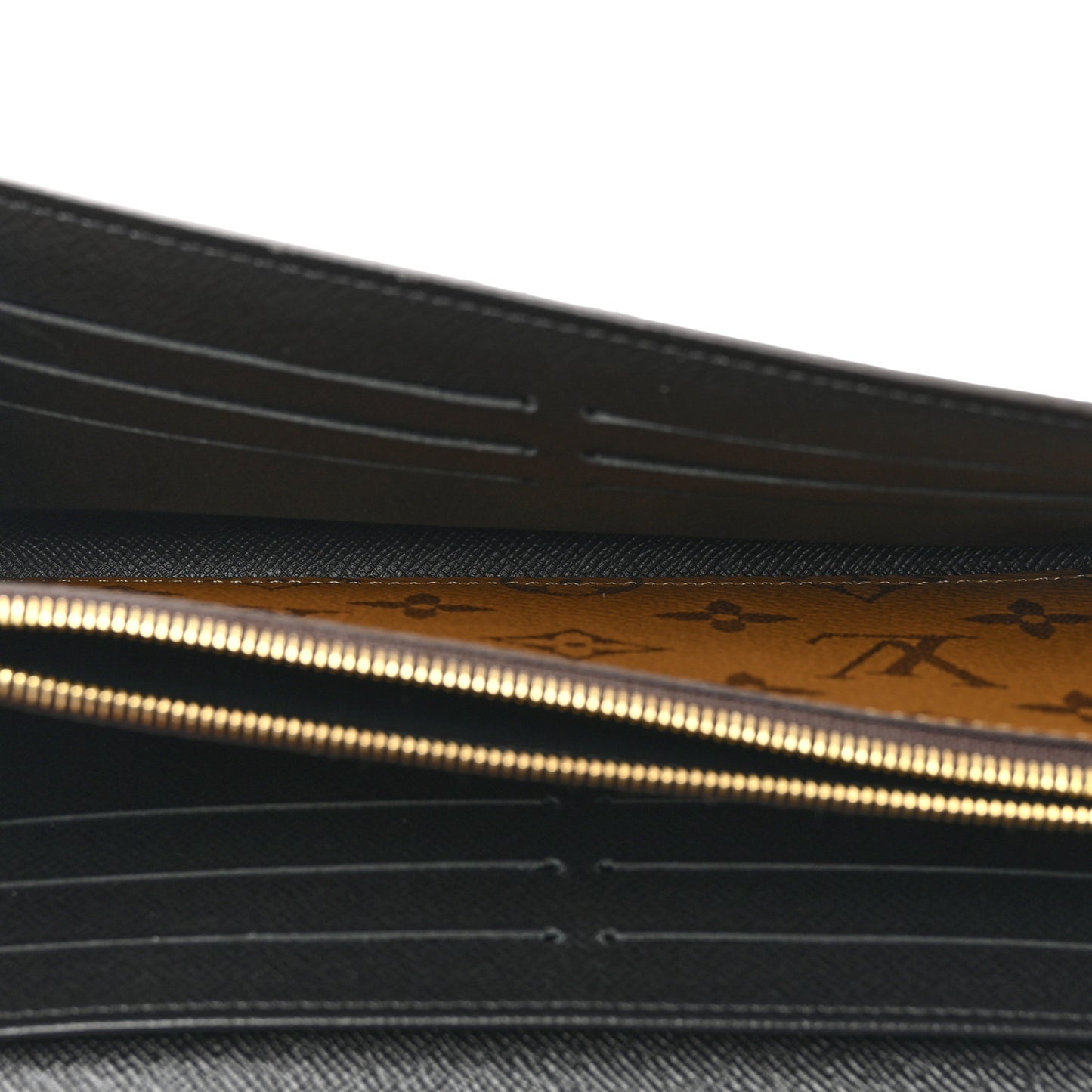 Reverse Monogram Giant Sarah Wallet