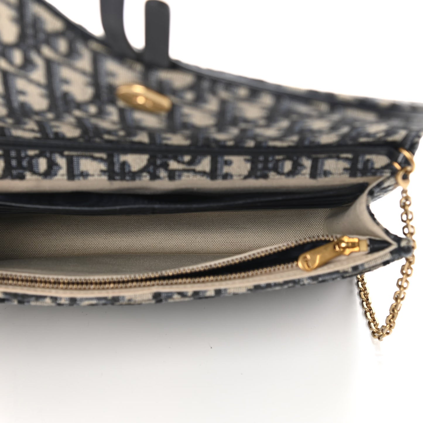 Oblique Saddle Chain Pouch Blue