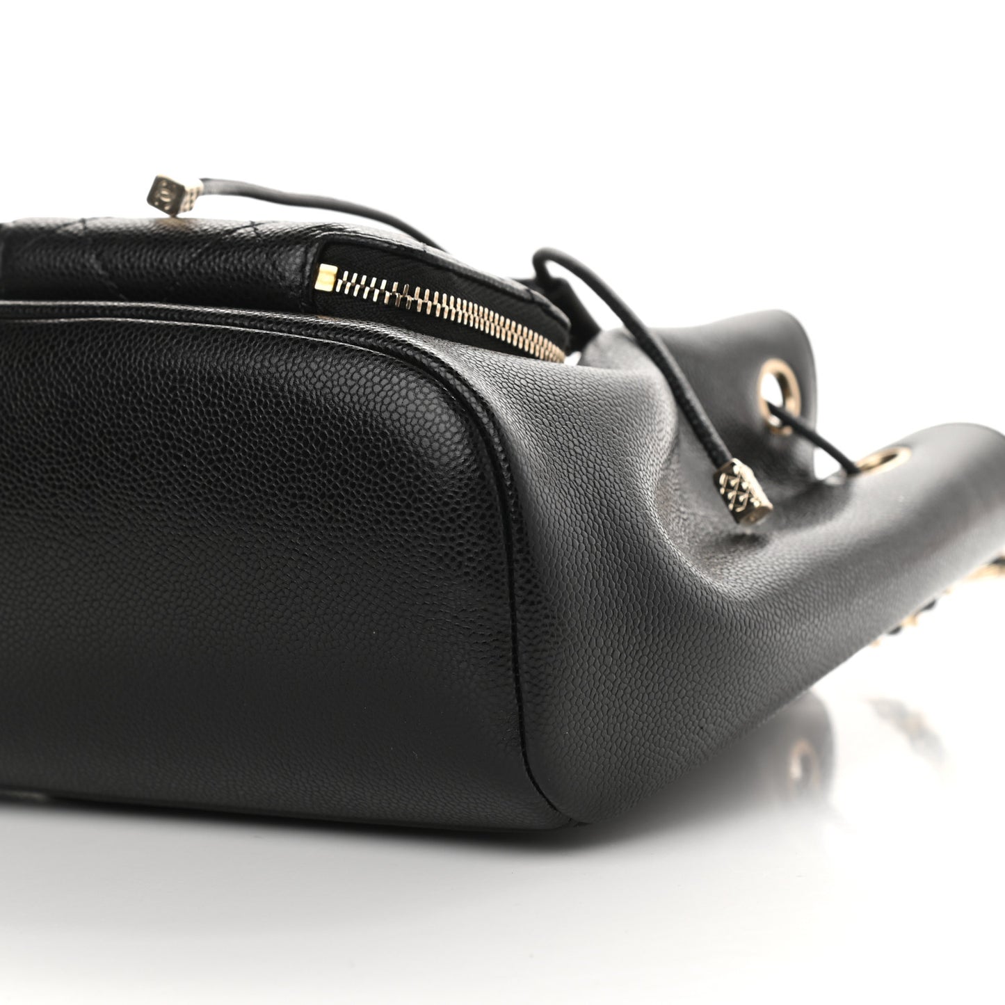 Caviar Quilted CC Pocket Bucket Bag Black