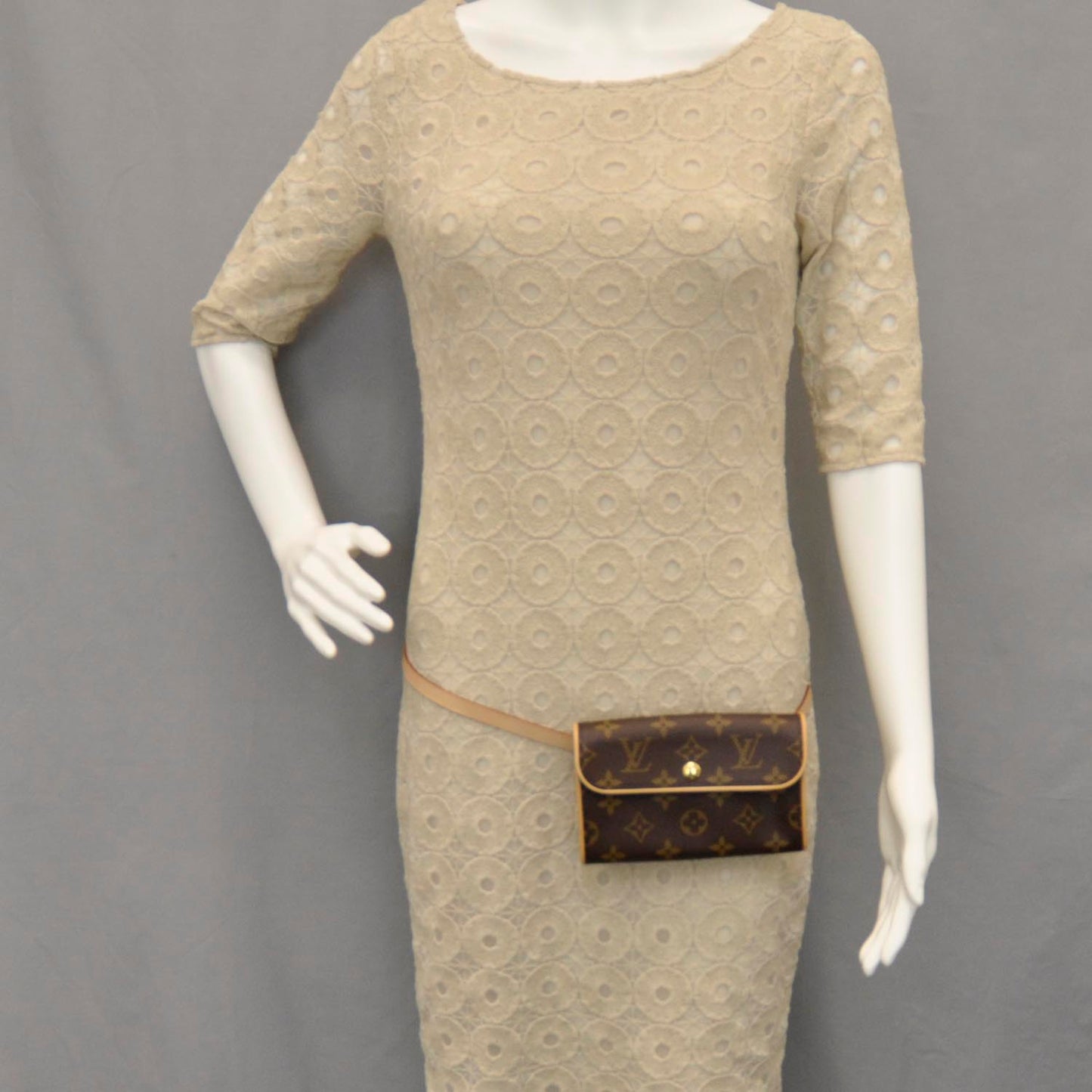 Monogram Pochette Florentine M