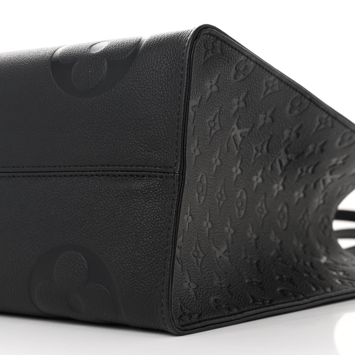 Louis Vuitton Empreinte Monogram Giant Onthego GM Black 9 of 10