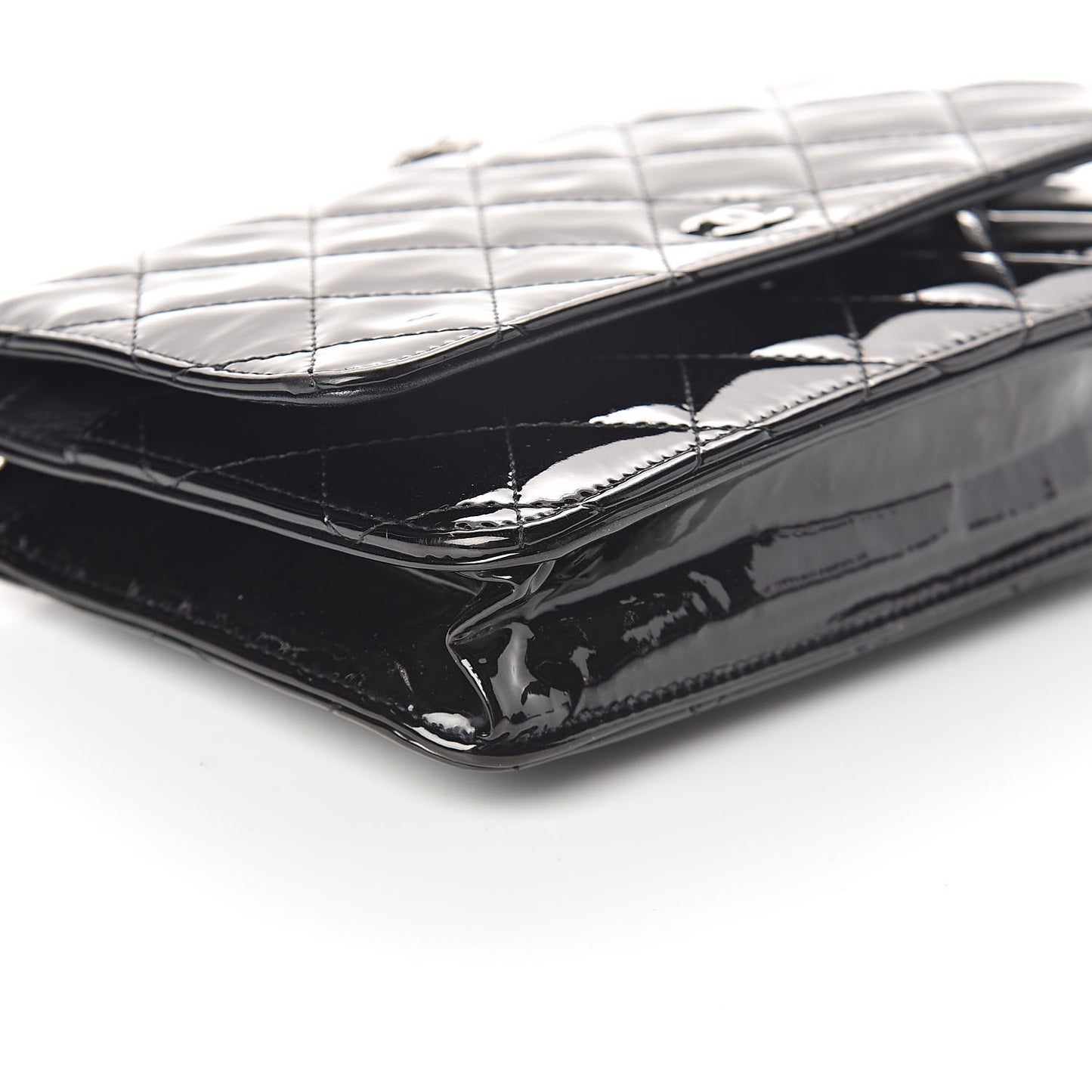 Patent Quilted Wallet On Chain WOC Black