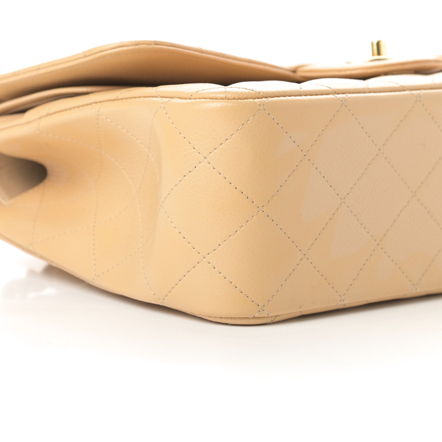 Caviar Quilted Jumbo Double Flap Beige Clair