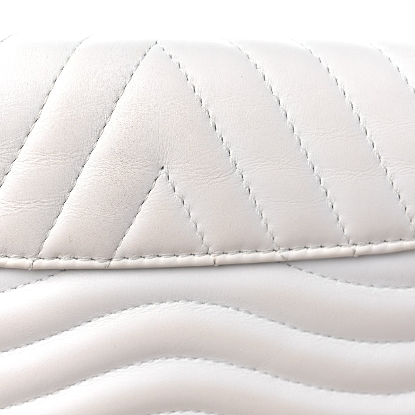 Calfskin New Wave Multi Pochette Snow