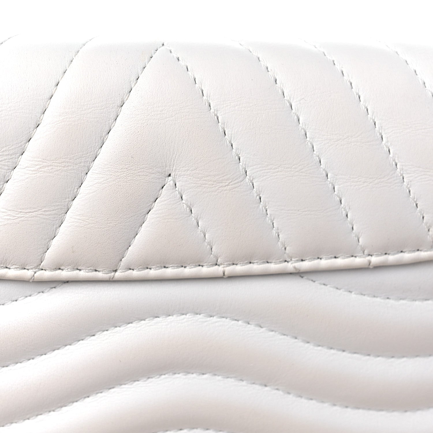Louis Vuitton Calfskin New Wave Multi Pochette Snow 14 of 15