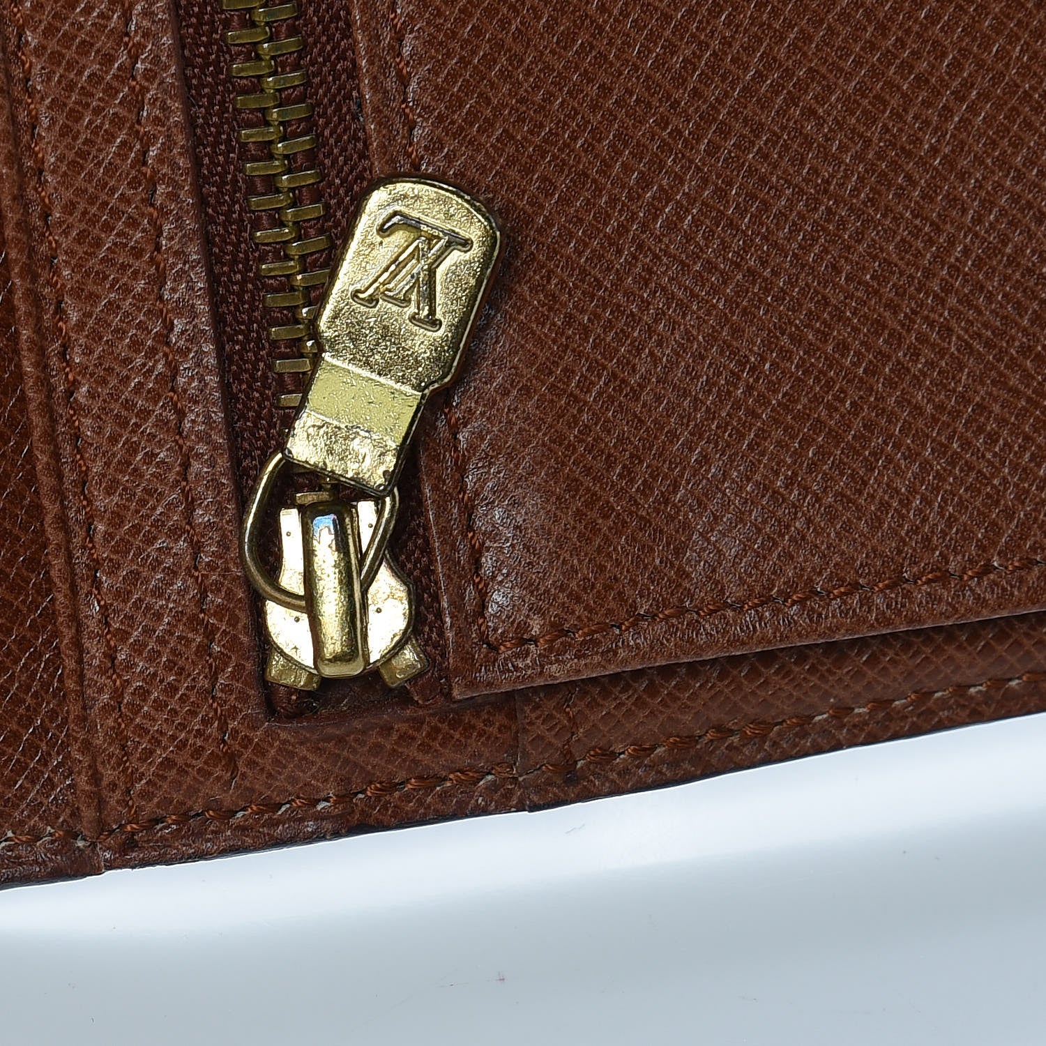 Louis Vuitton Monogram Passport Wallet 10 of 12