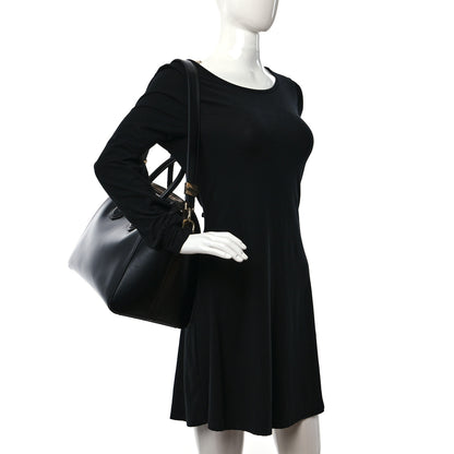 Givenchy Shiny Lord Calfskin Medium Antigona Black 3 of 12