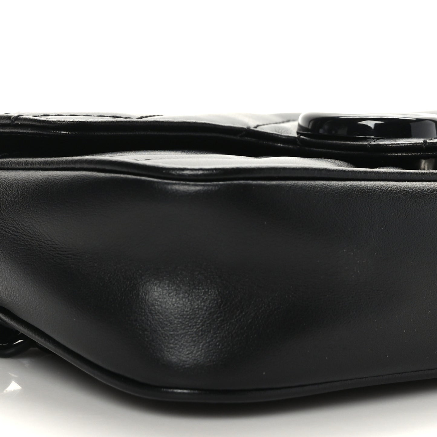 Calfskin Matelasse Monochrome GG Marmont Chain Belt Bag Black