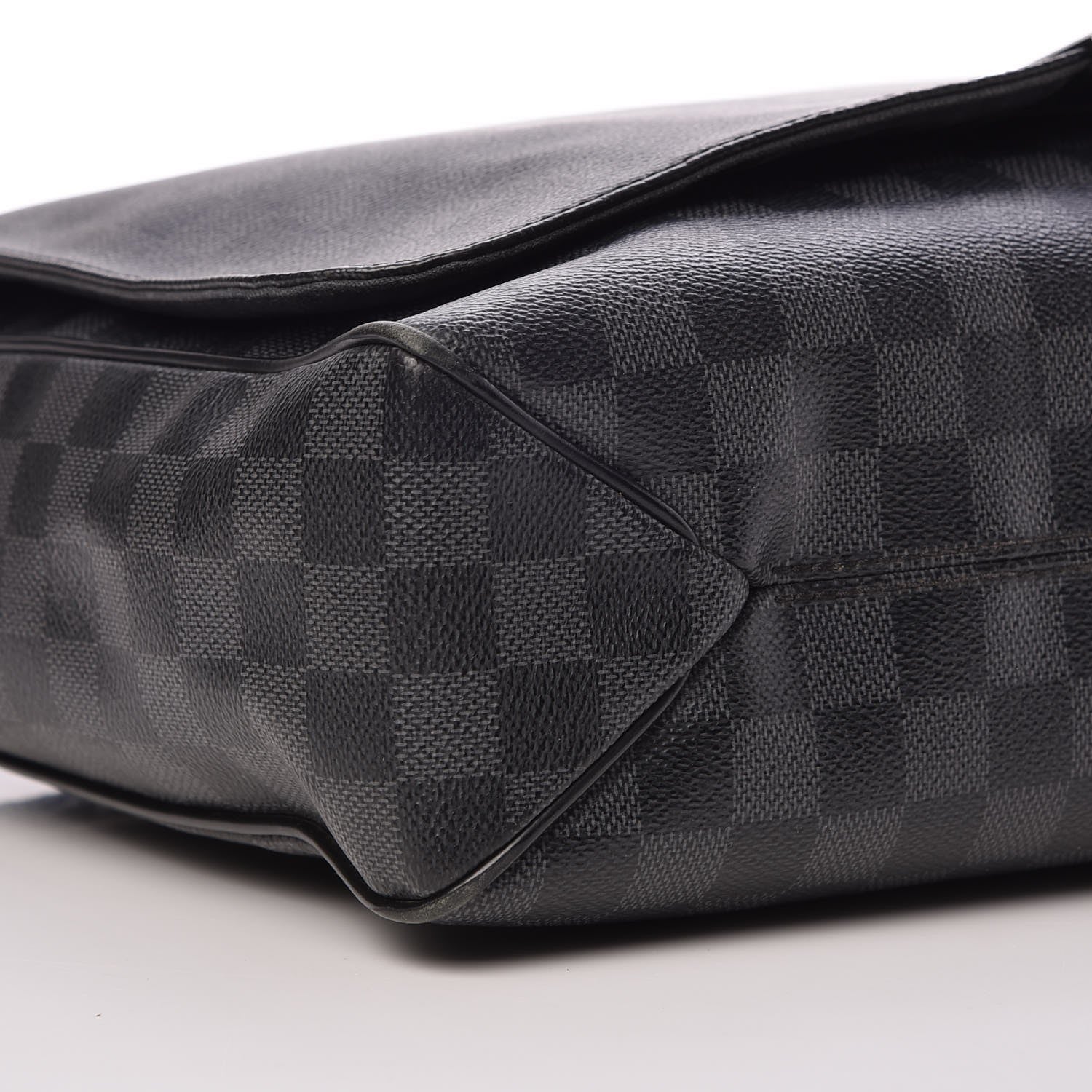 Louis Vuitton Damier Graphite District GM 14 of 15