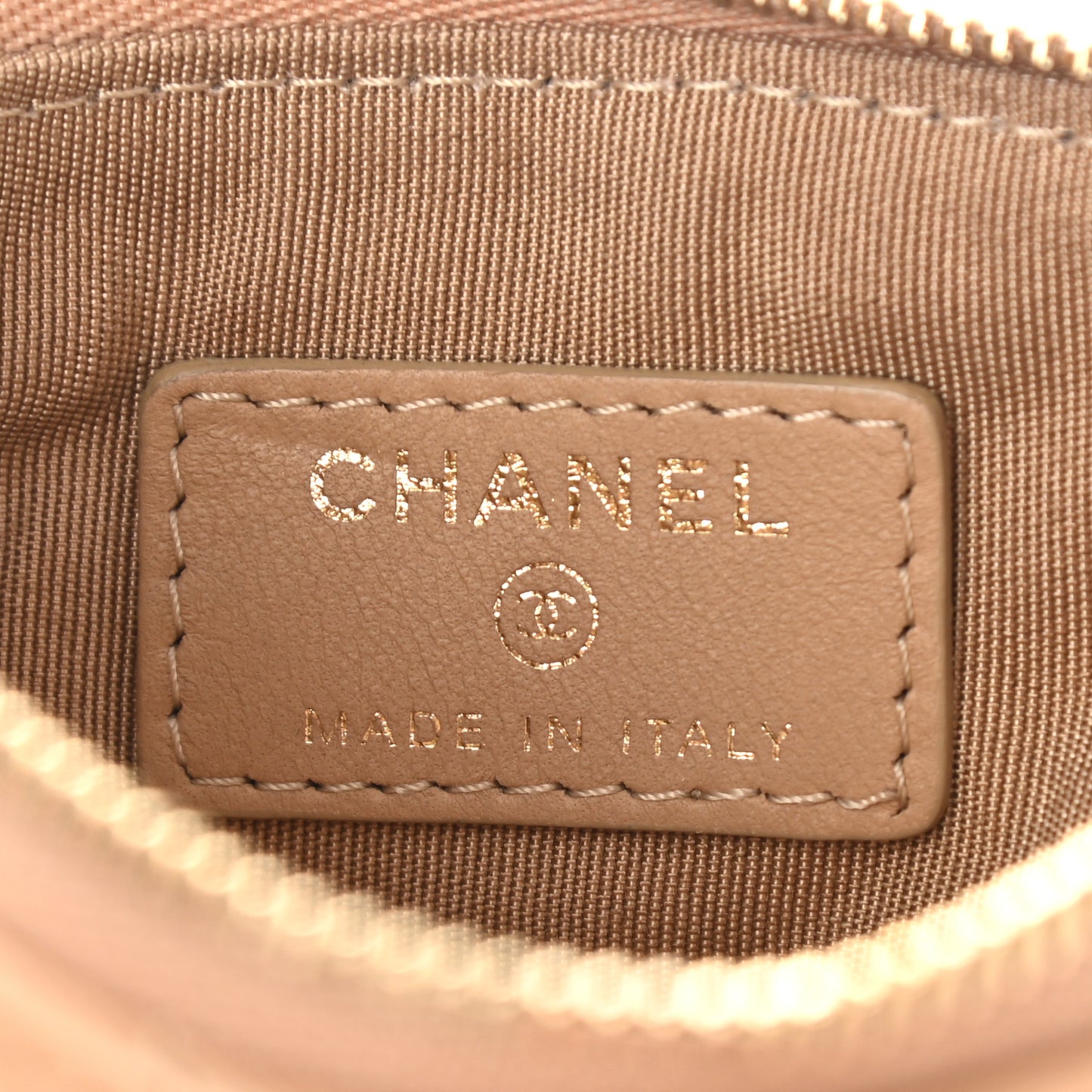 Flat Chevron Quilted Small Cosmetic Case Beige