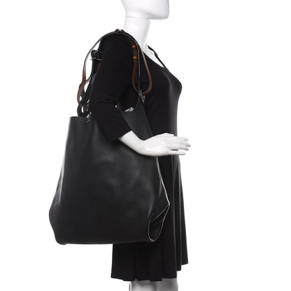 Burberry Smooth Calfskin Medium Grommet Hobo Black 2 of 8