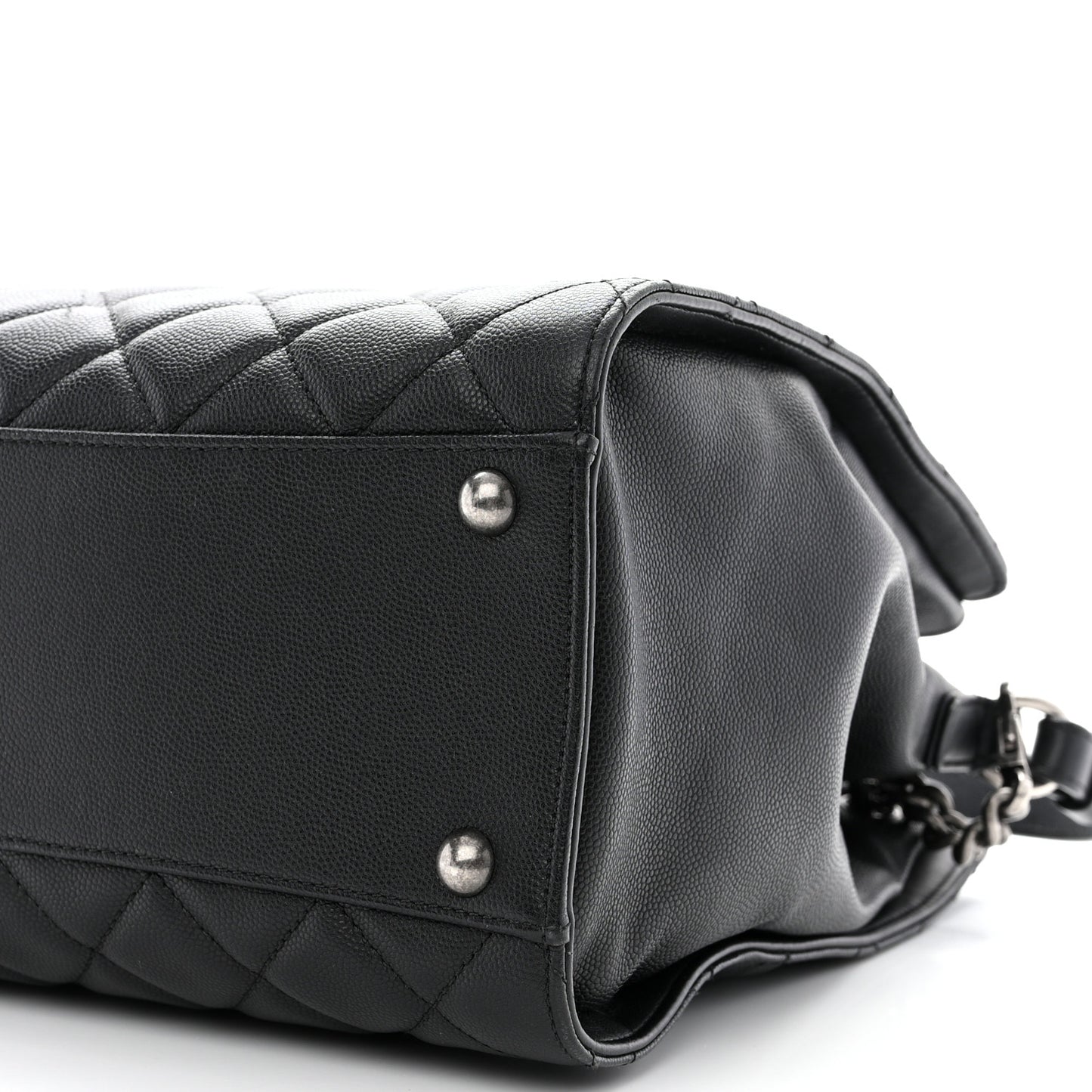 Caviar Quilted Medium CC Bucket Bag Black