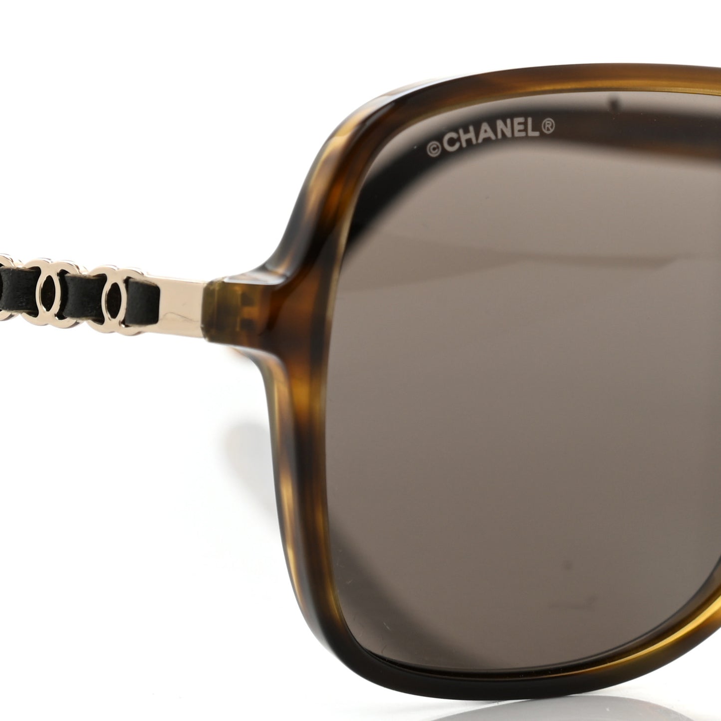 Metal Calfskin CC Chain Pilot Sunglasses 5439-Q Green Tortoise