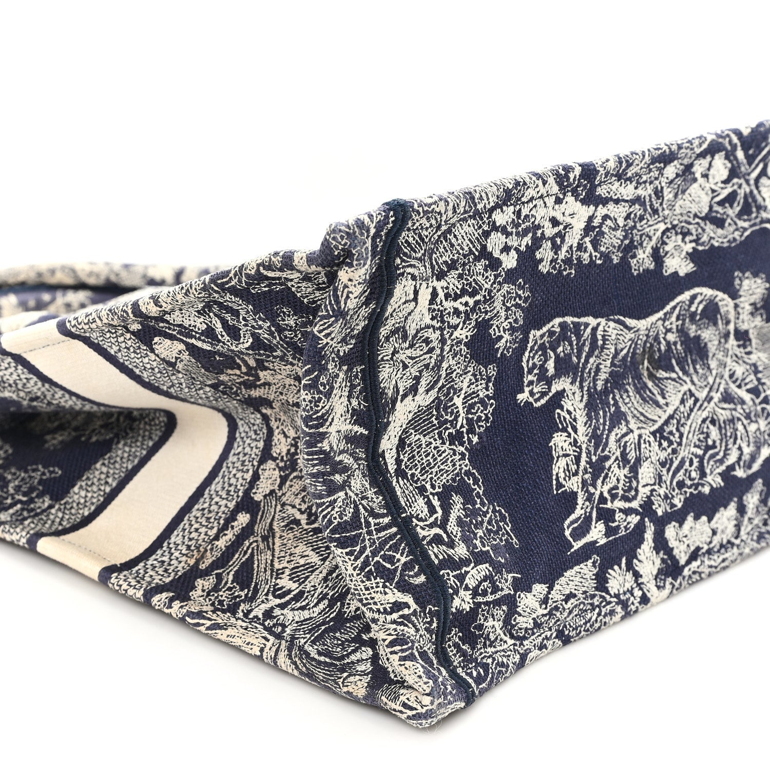 Christian Dior Canvas Embroidered Large Dioriviera Toile De Jouy Reverse Book Tote Blue 9 of 10