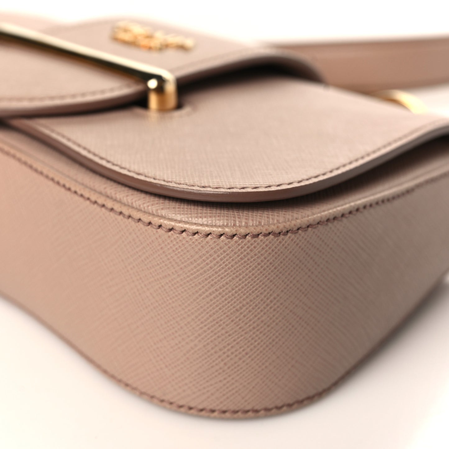 Saffiano Lux Sidonie Small Chain Crossbody Bag Cipria