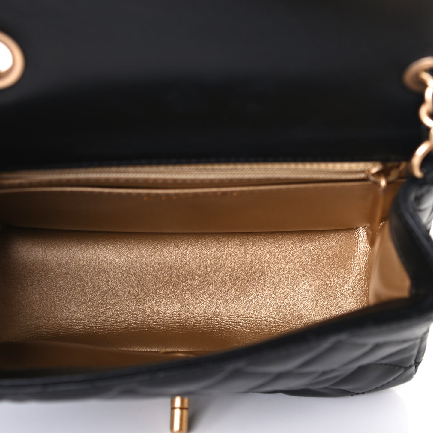 Lambskin Quilted Mini Pearl Crush Flap Black