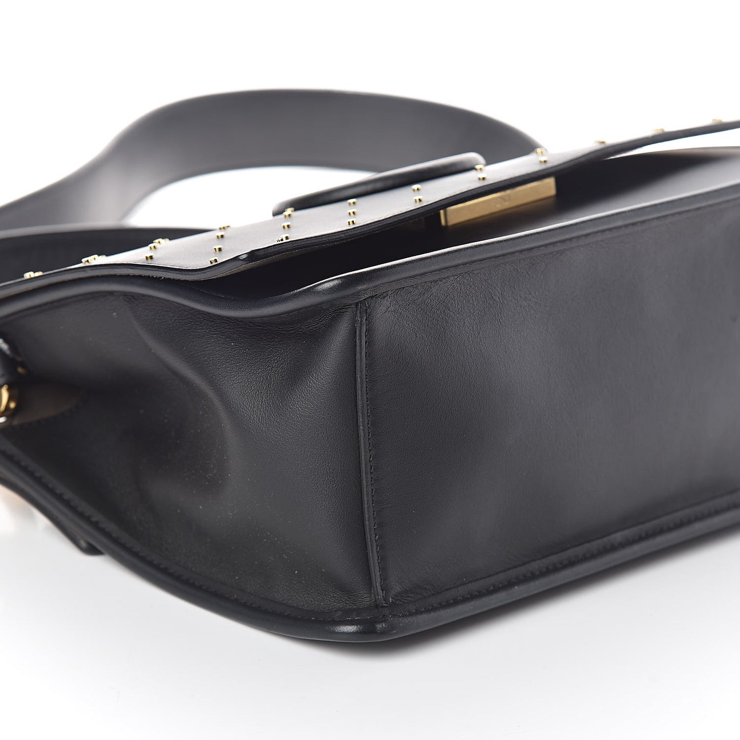 Vitello Liberty F is Studded Kan I Shoulder Bag Black Gold