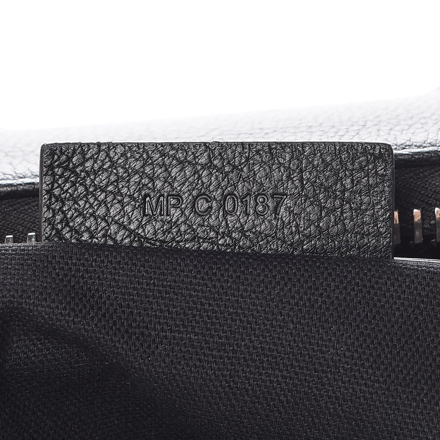 Sugar Goatskin Medium Antigona Black