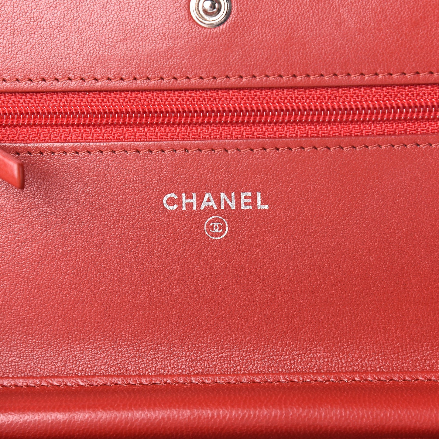 Lambskin Quilted Wallet On Chain WOC Red