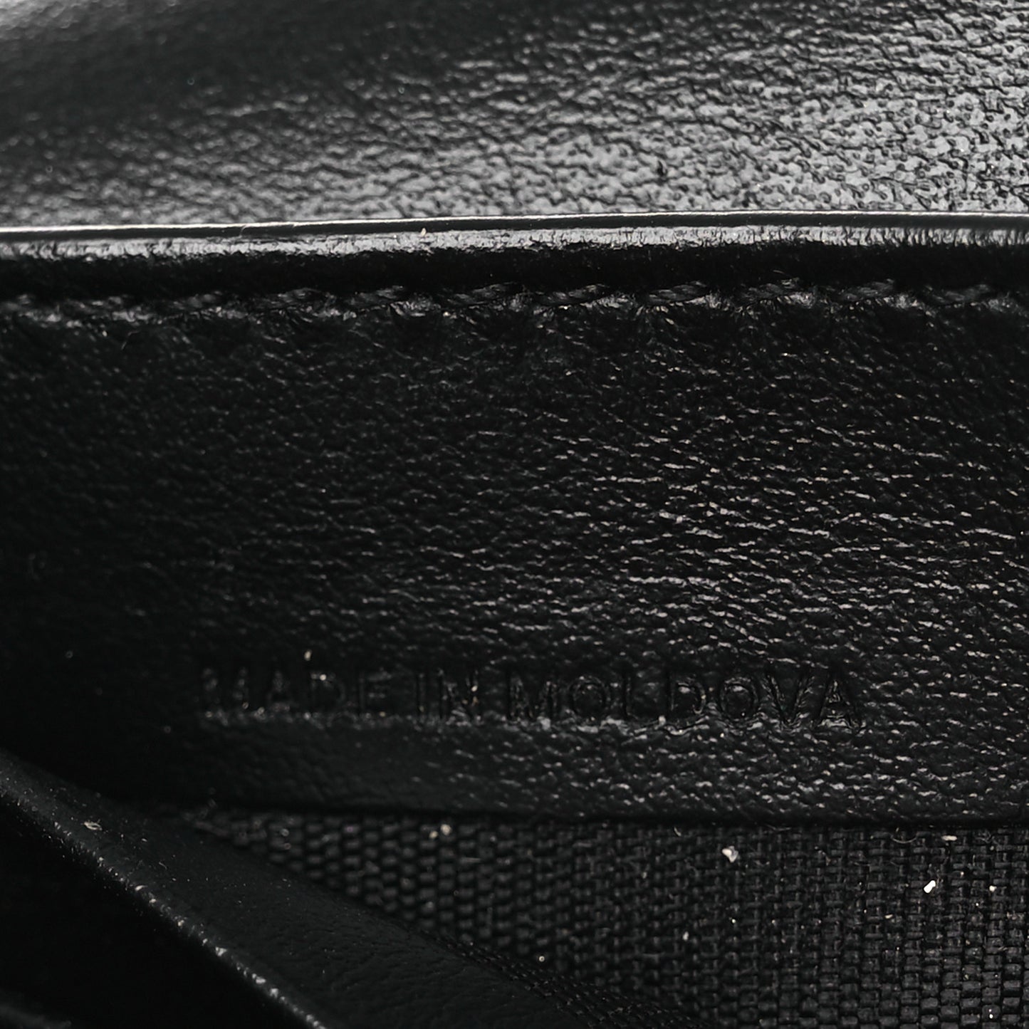 Grainy Calfskin Vintage Check Hampshire Crossbody Black