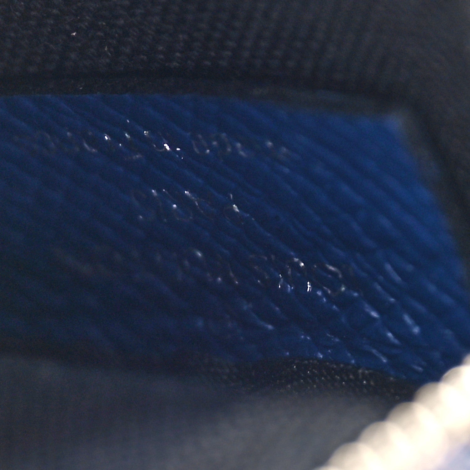 Louis Vuitton Taigarama Trio Messenger Key Pouch Cobalt 7 of 10