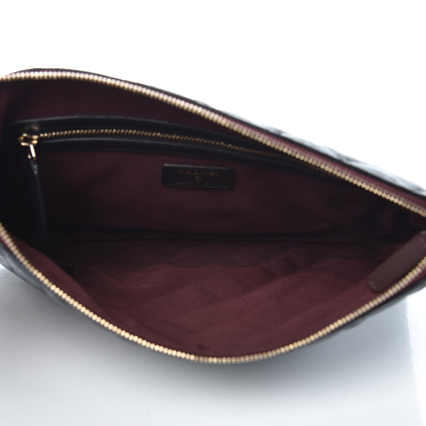 Caviar Quilted Medium Cosmetic Case Black